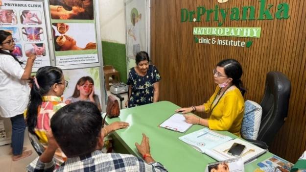 Doctor conducting diagnostic health consultations